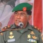 Aparat TNI Amankan Seorang Warga Meranti Gunakan Baju PKI