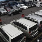 Diprediksi Lesu Penjualan Mobil Bekas 2017