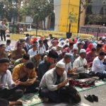 Aksi Menuntut Kepastian Status, Lebih Dari Seratus Honor Kategori K2 Gelar Doa Bersama di Tengah Jalan