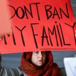Korban Donald Trump, Bocah Keturunan Iran Diborgol Imigrasi AS