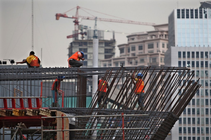 Menunjukkan Kemajuan Ekonomi Menuju Indonesia Emas 2045