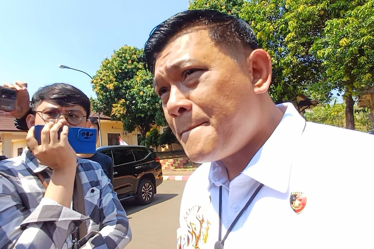 Polda Metro Jaya Sita Ponsel AD