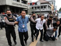 Bongkar Sindikat Pemeras Berkedok Pegawai KPK Gadungan, 4 Tersangka Diringkus Bersama Barang Bukti Ribuan Dollar AS