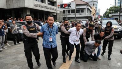 Bongkar Sindikat Pemeras Berkedok Pegawai KPK Gadungan, 4 Tersangka Diringkus Bersama Barang Bukti Ribuan Dollar AS