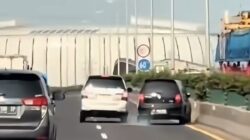 Sopir Nissan dan Innova Terlibat Senggolan di Tol Kemayoran
