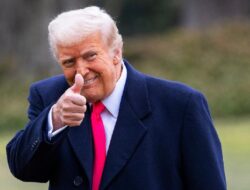 Trump Singgung Penguasaan Minyak Iran di Tengah Ketegangan di Selat Hormuz